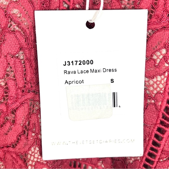 NWT The Jetset Diaries Rava Lace Maxi Dress in Apricot Size Small - Picture 12 of 15